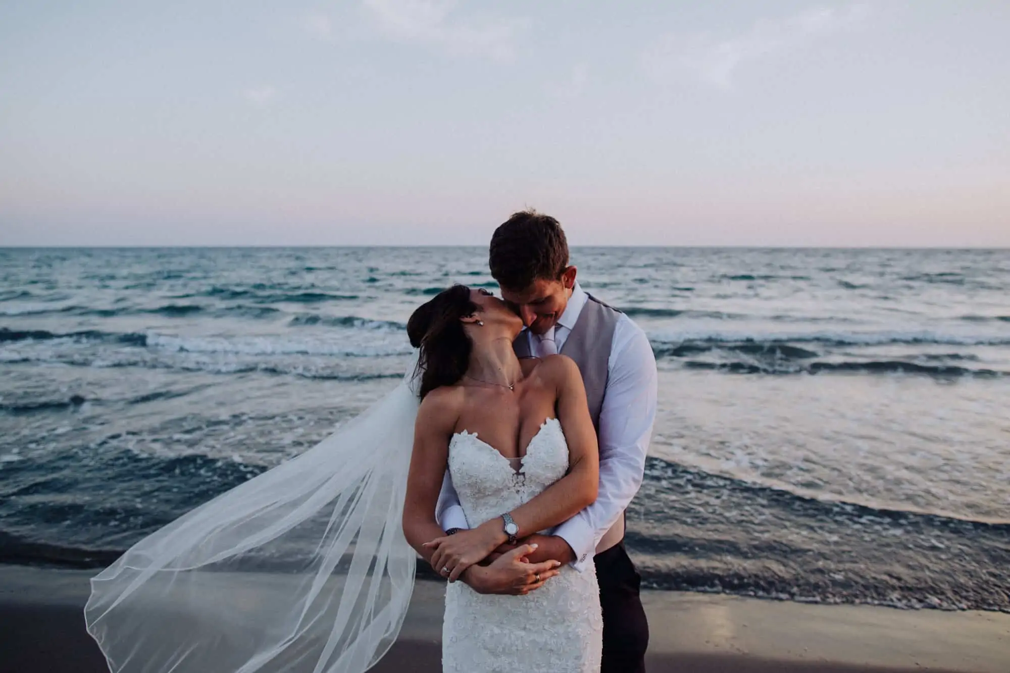 413_Johnny&Kat_Wedding_EliasBeachHotel_Limassol_Cyprus_ManonPauffinPhotography_IMG_7271_LOres